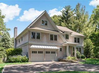 106 Old Rd, Westport, CT 06880