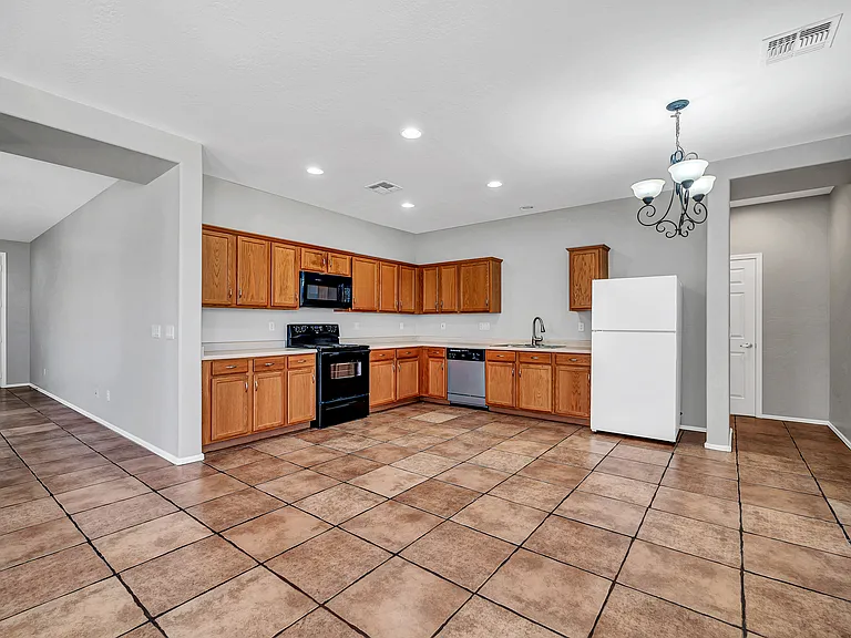 16429 W Remuda Dr — Photo 18