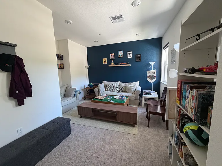 1354 Kolkol Way — Photo 3