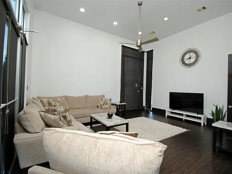 4118 Floyd St #A — Photo 21