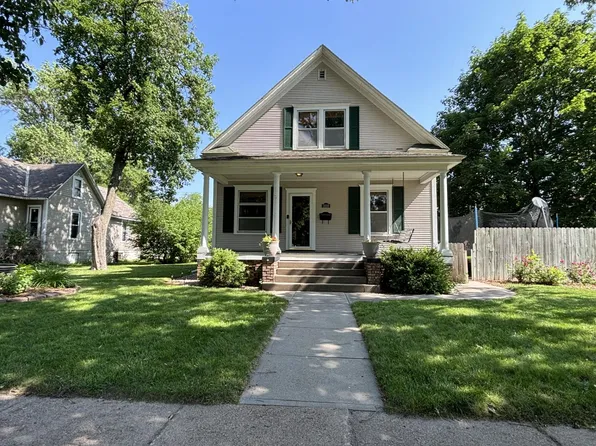 2010 15th St, Columbus, NE 68601