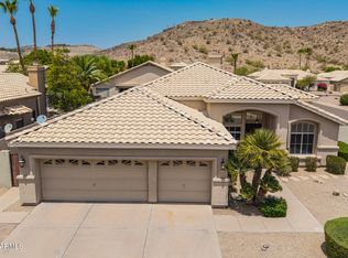 2550 E Amberwood Dr, Phoenix, AZ 85048