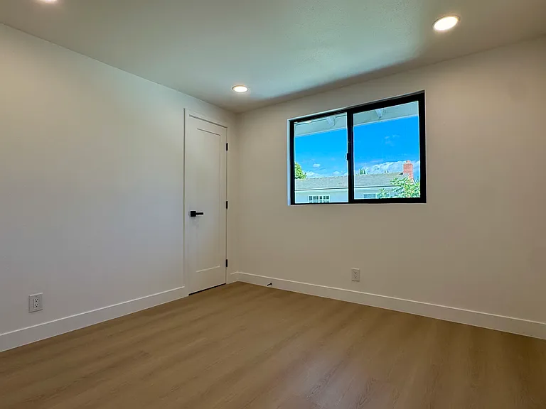 17502 Luther Ave — Photo 19