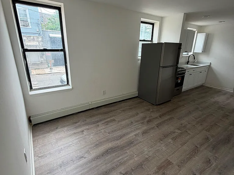 16 Bergen Ave #2 — Photo 8