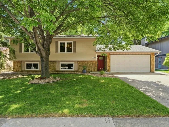 1125 Stratborough Ln, Fort Collins, CO 80525