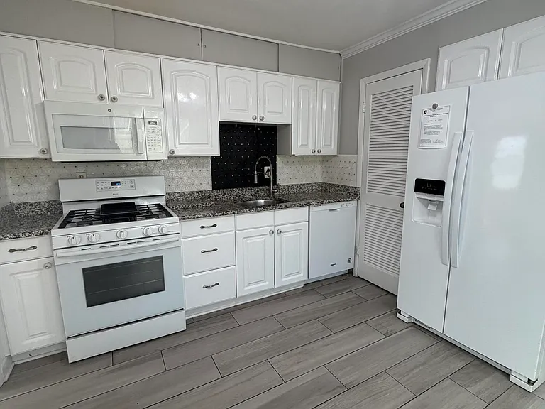 3104 Sunset Ave — Photo 10