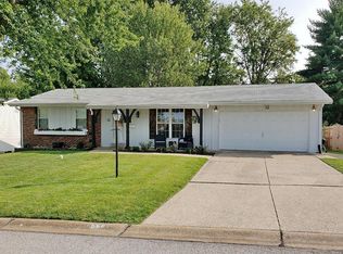 32 Oxbow Rd, Saint Peters, MO 63376