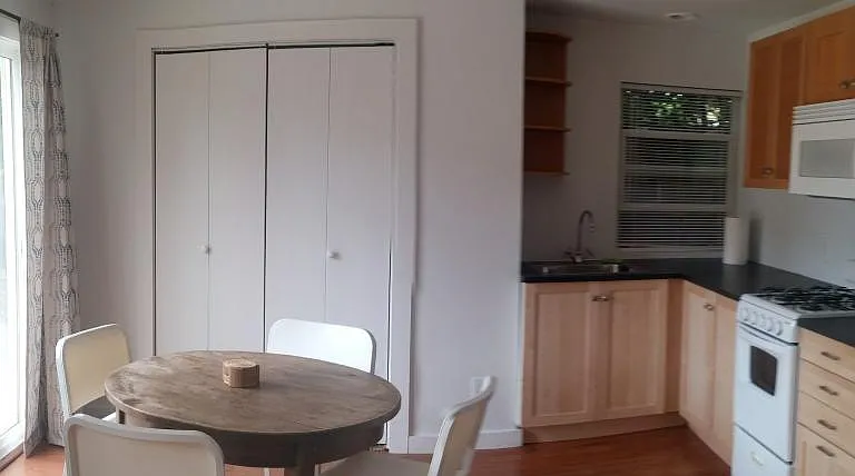 Kitchen and dining area