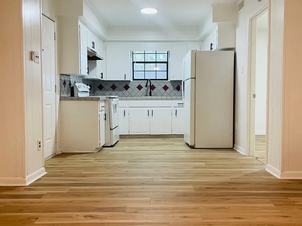 Cross St. Apartments, 500 W Cross St APT C, Benton, AR 72015