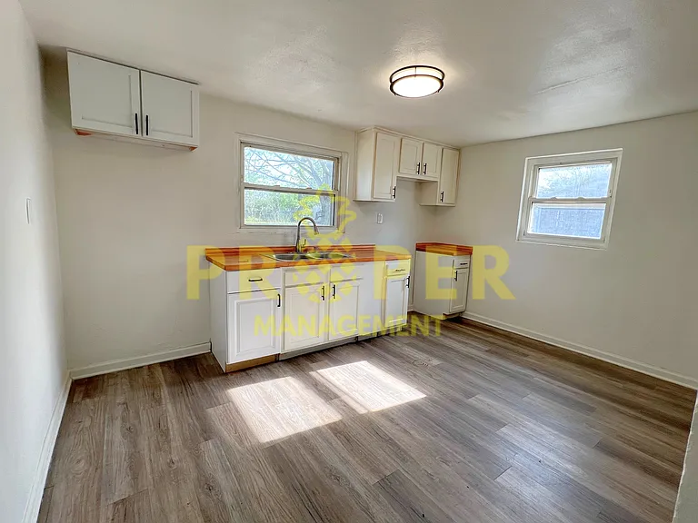 126 Bluecrest Ave — Photo 8