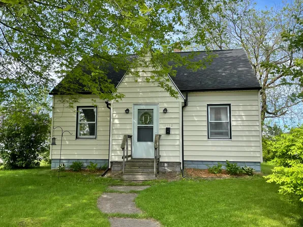 1112 Superior St, Sault Sainte Marie, MI 49783