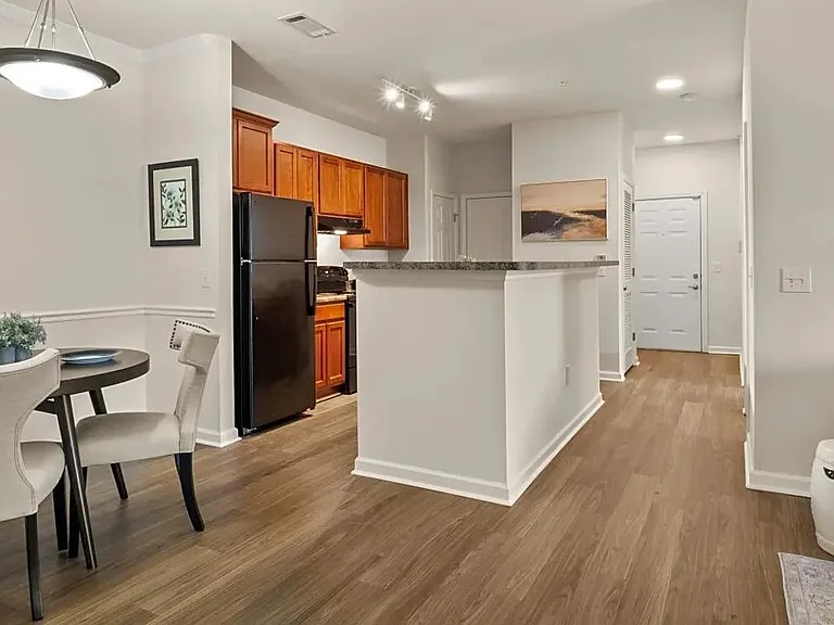 Ansley Place — Photo 1