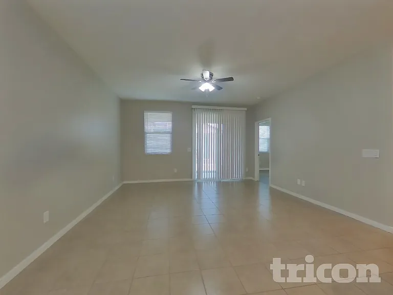 14366 S Pershing St — Photo 2