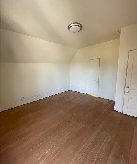 UP BD #2 door& closet