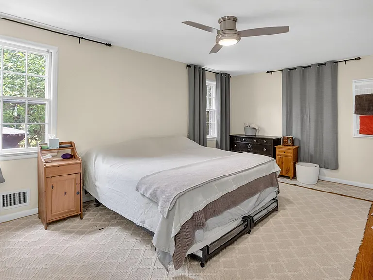 5703 Cromwell Dr — Photo 19