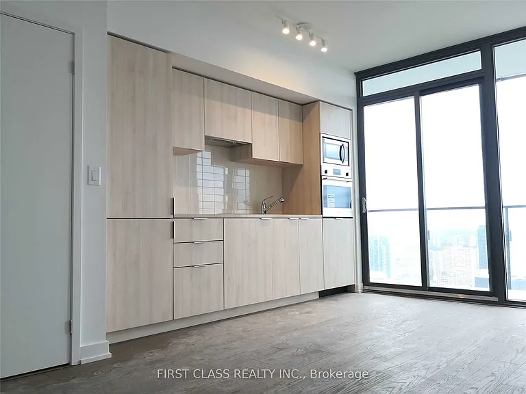 11 Wellesley St W #4613 — Photo 7