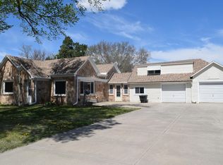 427 E 5th St, Russell, KS 67665