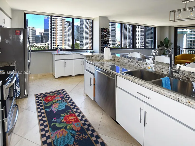 540 Brickell Key Dr #1513 — Photo 15