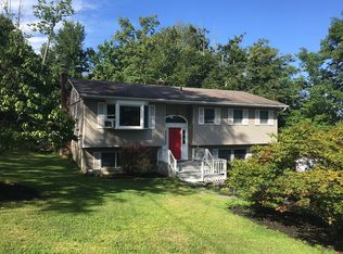 21 Sunset Rd, Highland Mills, NY 10930