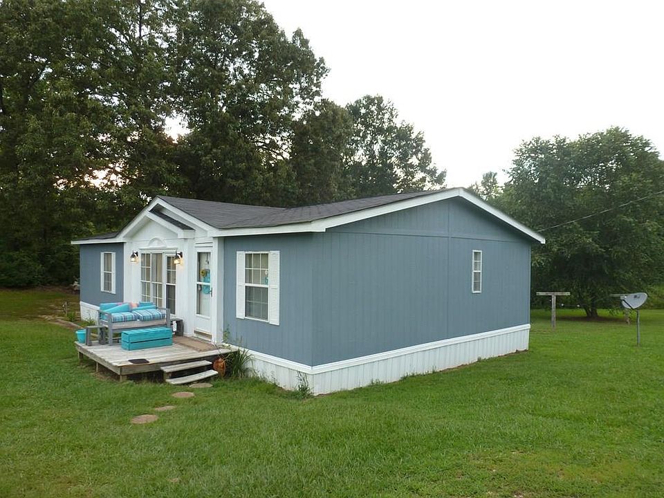 2nd image of 220 Deer Trail Ln