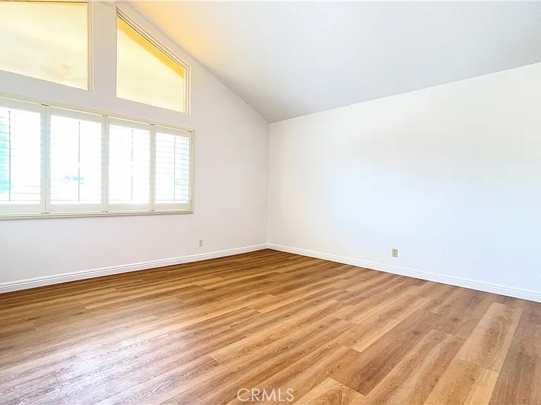 2085 Arbor Cir — Photo 37