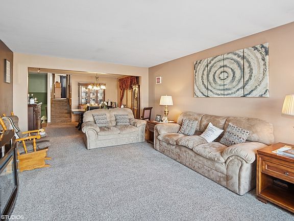 2nd image of 11636 S Merrion Ln