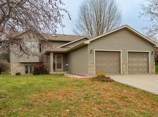 3620 Halling Pl SW, Rochester, MN 55902