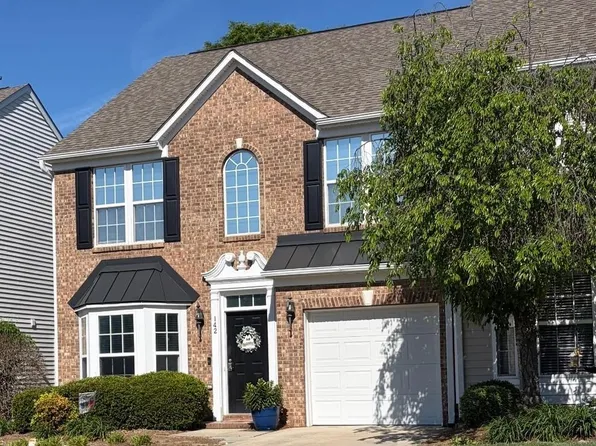 142 Autumn Falls Dr #18, Clover, SC 29710