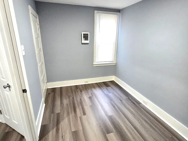 6542 Regent St — Photo 24
