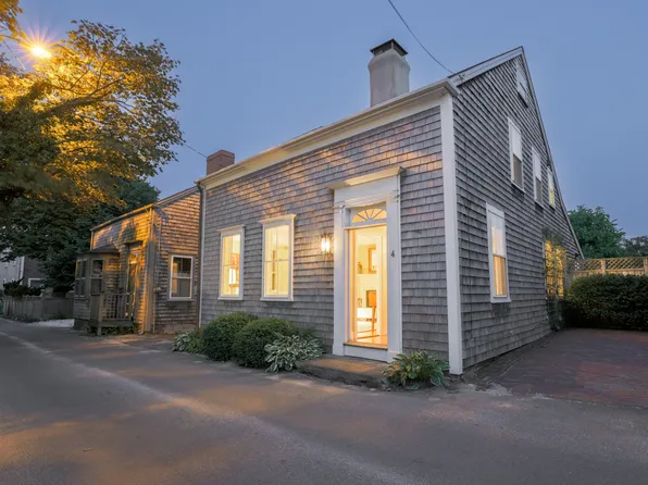4 York St, Nantucket, MA 02554