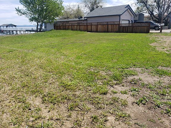 2nd image of 2832 Lakeshore Blvd