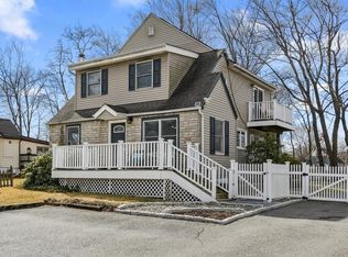 15 Ashburton Rd, Carmel, NY 10512