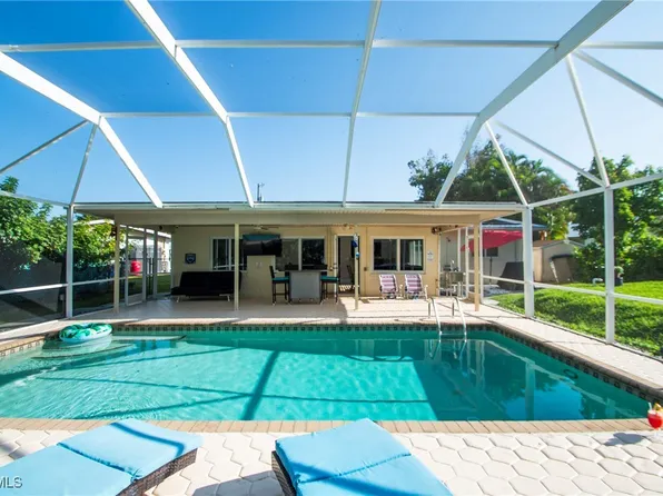 89 Glenmont Dr W, North Fort Myers, FL 33917