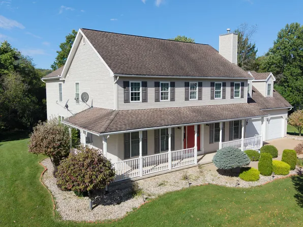 34 Kara Ln, Bloomsburg, PA 17815