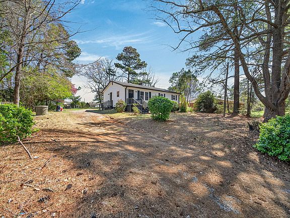 3rd image of 785 E River Rd