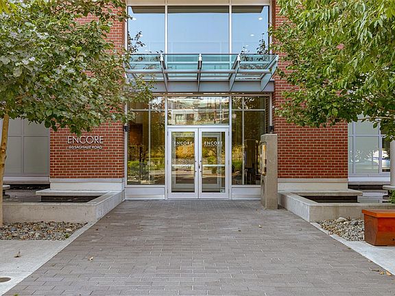 3rd image of 60 Saghalie Rd #606