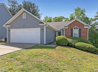 979 Loch Forest Way, Riverdale, GA 30296
