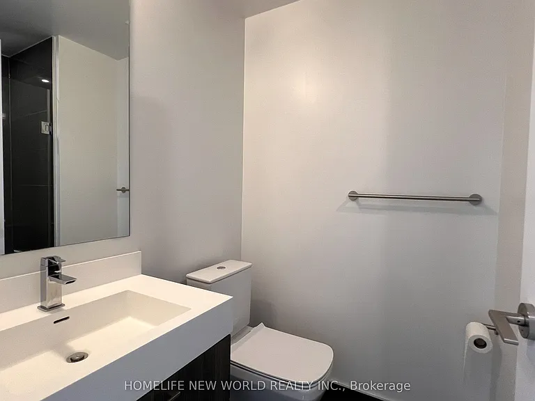 1 Yorkville Ave #4608 — Photo 9