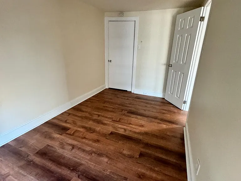 4462 Silverwood St #4 — Photo 20