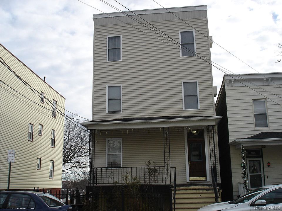 1st image of 156 Voss Avenue