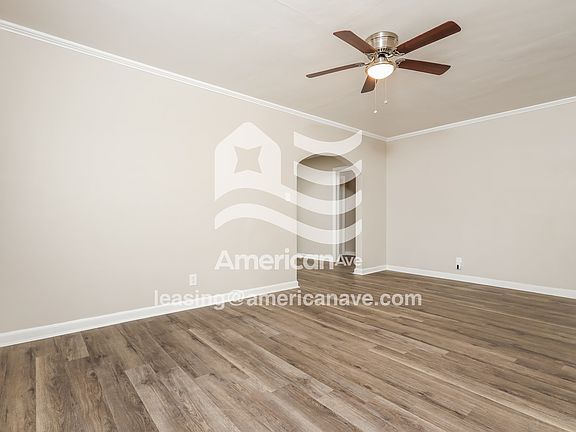 673855_005_wm_-_living_room_12909210.jpg