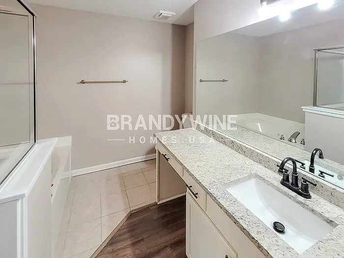 10242 Evening Hill Dr — Photo 18