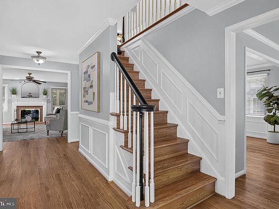 4th image of 9818 Rosensteel Ave