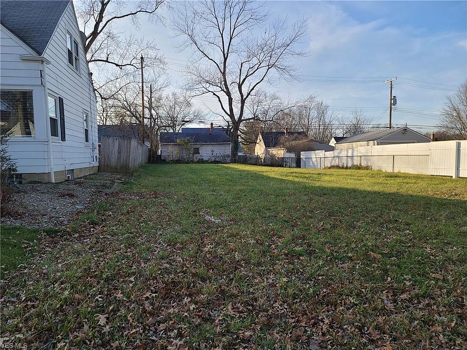 2464 23rd St Cuyahoga Falls Oh 44223 Mls 4244916 Zillow