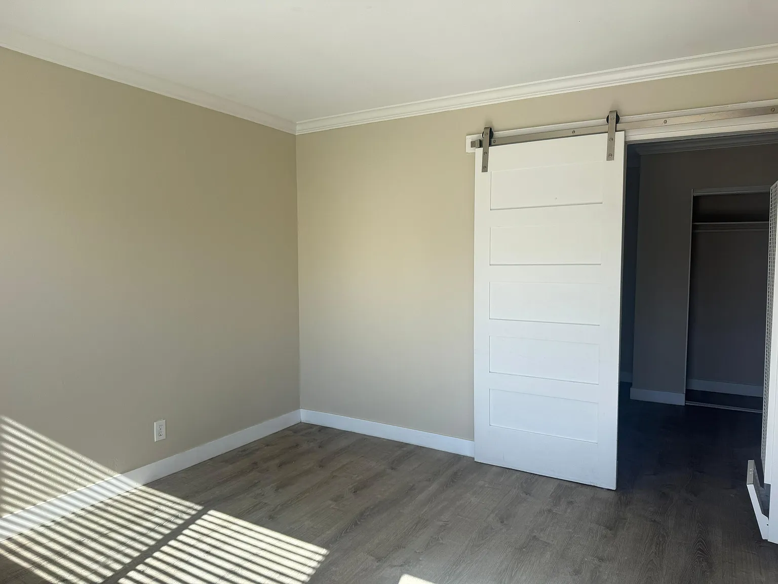 1 bed, 550 sqft, $1,700 — Photo 2