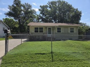 1405 Bel Air Dr, Junction City, KS 66441