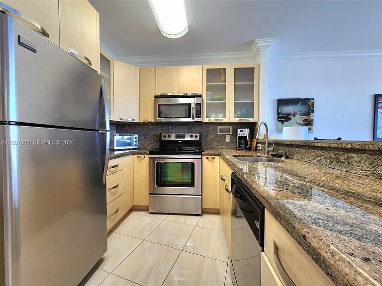 3505 S Ocean Dr #1103 — Photo 4