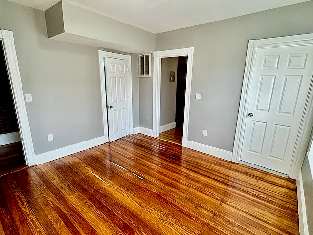 4 bed, 1.5 bath, 1200 sqft, $3,100 — Photo 3