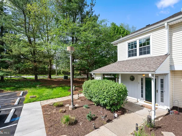 1 Ashley Ct #1, Glen Mills, PA 19342