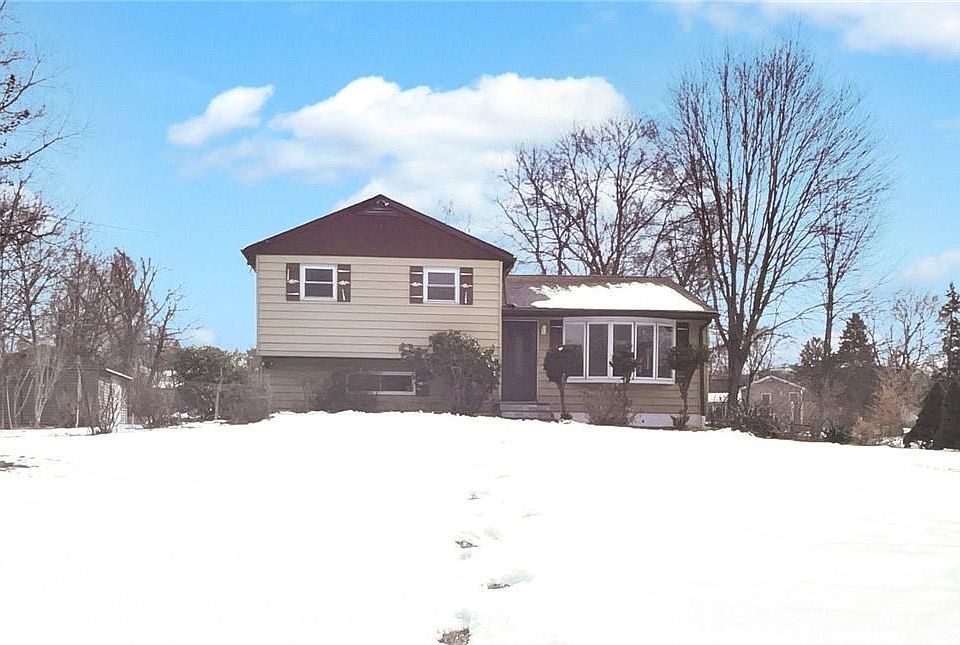 1st image of 3494 Strang Boulevard